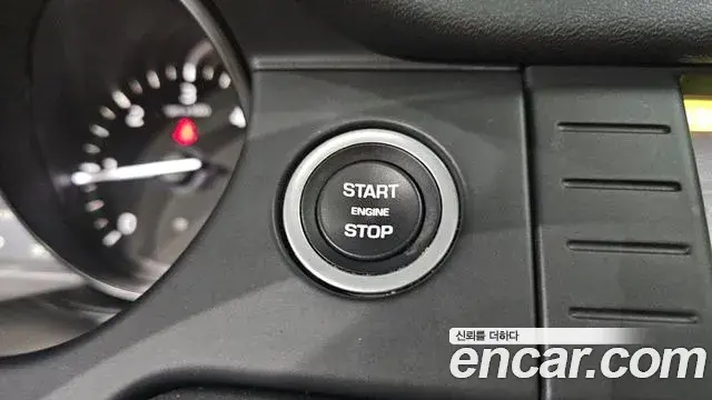 Land Rover Discovery Sport 2018 — Фото 18/20