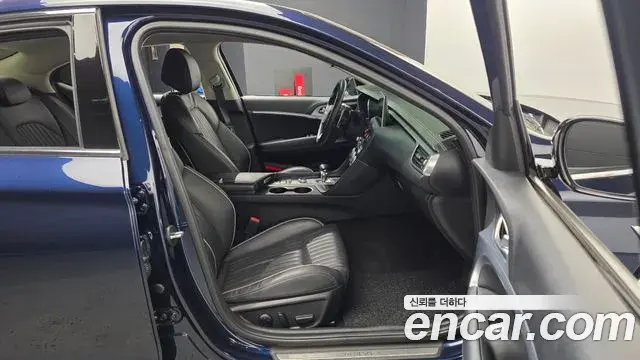 Genesis G70 2020 — Şəkil 13/20