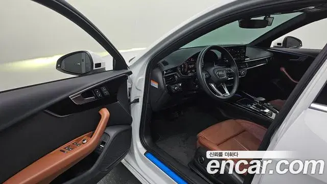 Audi A4 2021 — ფოტო 7/20
