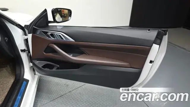 BMW 4 Series 2022 — Photo 30/31