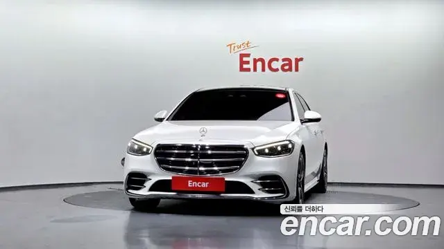 Mercedes-Benz S-Class 2022 — Photo 21/41