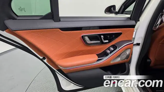 Mercedes-Benz S-Class 2022 — Photo 25/41