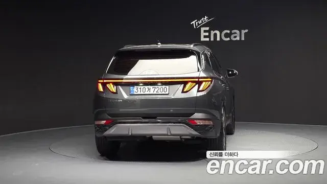 Hyundai Tucson Hybrid 2022 — Photo 23/33