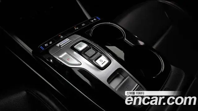 Hyundai Tucson Hybrid 2022 — Photo 25/33