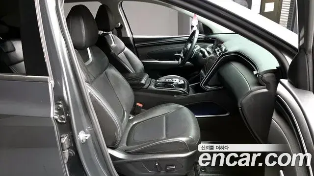 Hyundai Tucson Hybrid 2022 — Photo 26/33