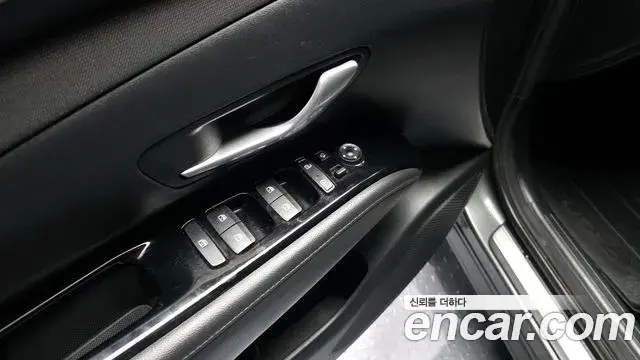 Hyundai Tucson Hybrid 2022 — Photo 5/33