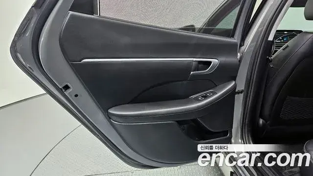 Hyundai Sonata Hybrid 2020 — ფოტო 15/37