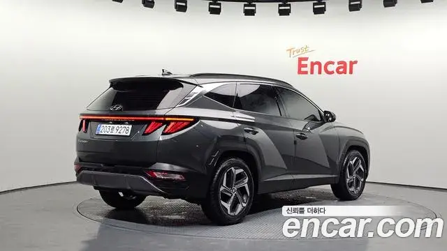 Hyundai Tucson Hybrid 2023 — Photo 7/30