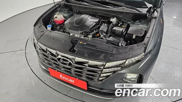 Hyundai Tucson Hybrid 2023 — Photo 18/30