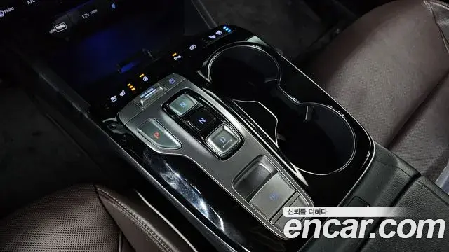 Hyundai Tucson Hybrid 2023 — Photo 16/30