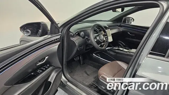 Hyundai Tucson Hybrid 2023 — Photo 22/30