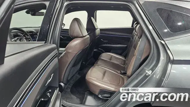 Hyundai Tucson Hybrid 2023 — Photo 12/30