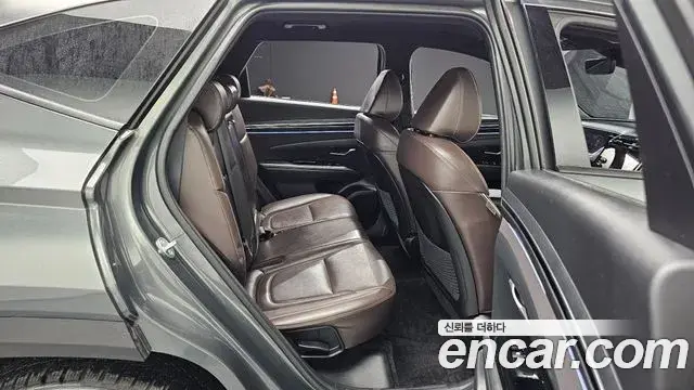 Hyundai Tucson Hybrid 2023 — Photo 26/30