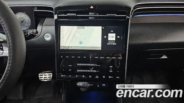 Hyundai Tucson Hybrid 2023 — Photo 1/30