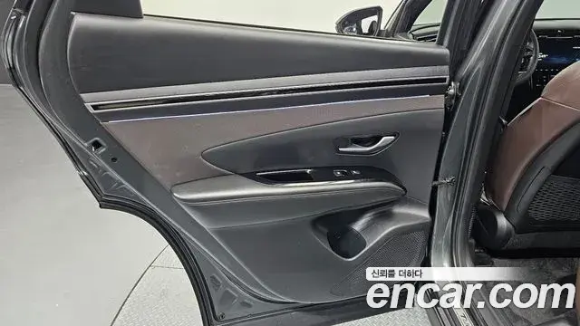 Hyundai Tucson Hybrid 2023 — Photo 27/30