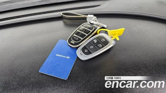 Hyundai Tucson Hybrid 2023 — Photo 15/30