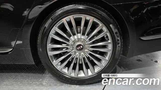 Kia The K9 2019 — Şəkil 16/32