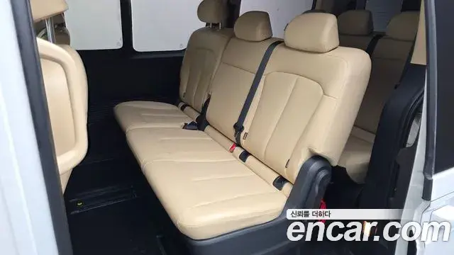 Hyundai Staria 2022 — ფოტო 22/30