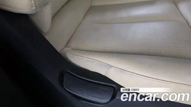 Hyundai Staria 2022 — ფოტო 23/30