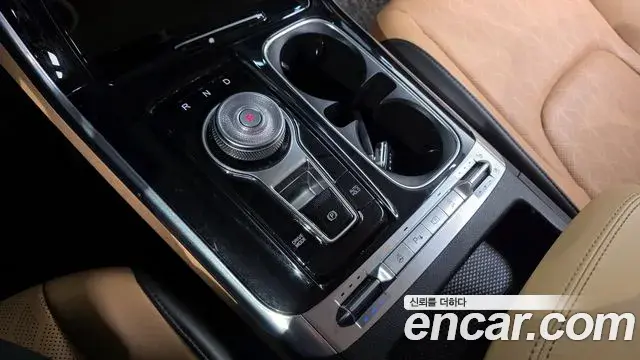 Kia Carnival 2023 — Photo 9/20