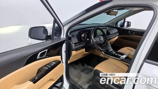 Kia Carnival 2023 — Photo 10/20