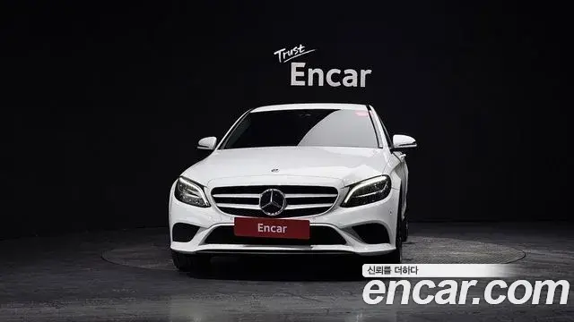 Mercedes-Benz C-Class 2020 — Photo 31/31