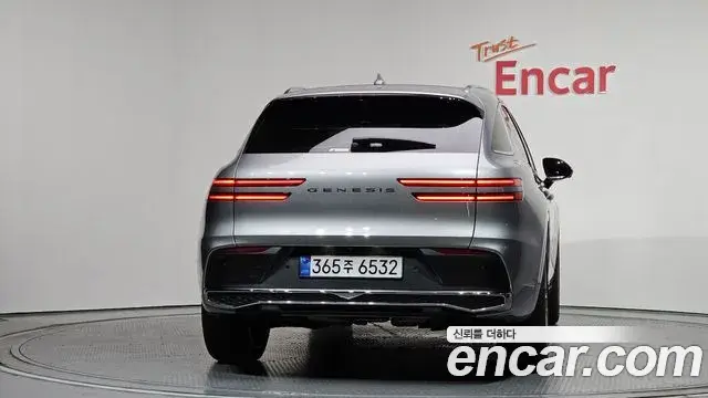 Genesis GV70 2026 — Şəkil 8/38