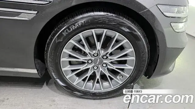 Genesis G80 2021 — Photo 24/30