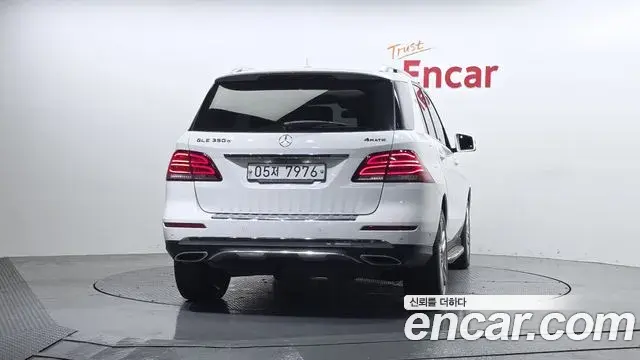 Mercedes-Benz GLE-Class 2018 — Фото 4/20