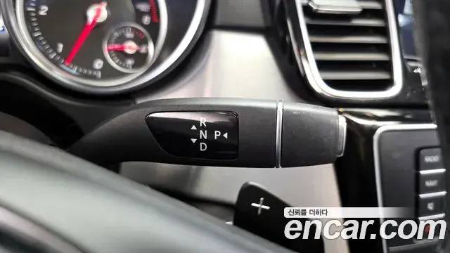 Mercedes-Benz GLE-Class 2018 — Фото 9/20