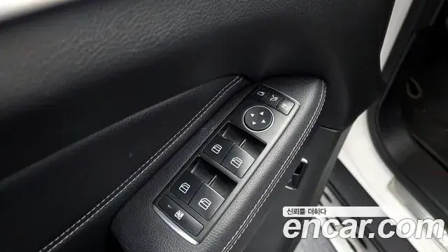 Mercedes-Benz GLE-Class 2018 — ფოტო 6/30