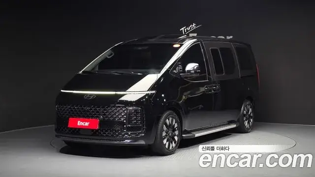 Hyundai Staria 2024 — ფოტო 12/20