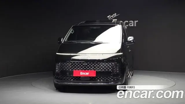 Hyundai Staria 2024 — ფოტო 10/20