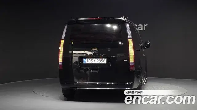 Hyundai Staria 2024 — ფოტო 4/20