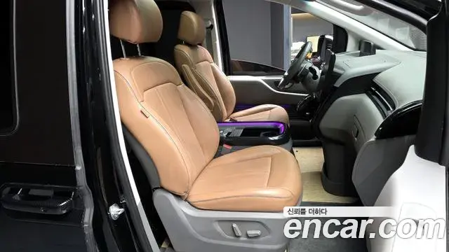 Hyundai Staria 2024 — ფოტო 7/20