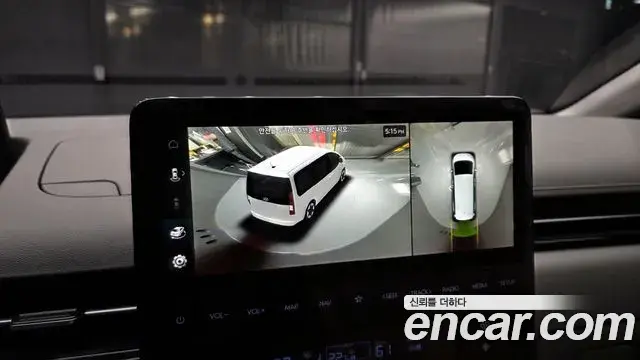 Hyundai Staria 2024 — ფოტო 19/20