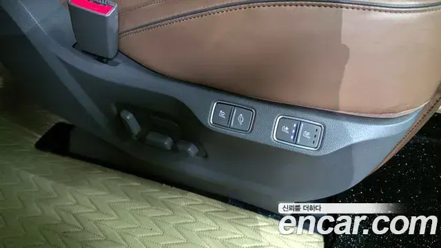 Hyundai Staria 2024 — ფოტო 15/20