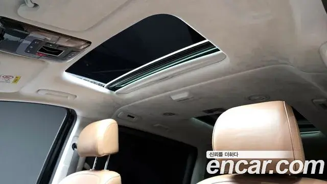 Hyundai Staria 2024 — ფოტო 13/20