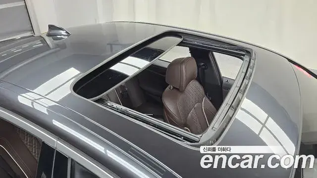 BMW 5 Series 2020 — ფოტო 31/32