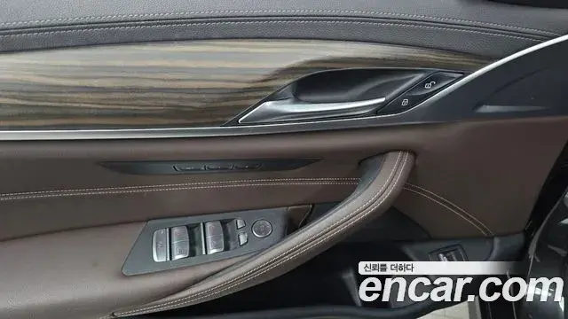 BMW 5 Series 2020 — ფოტო 9/32