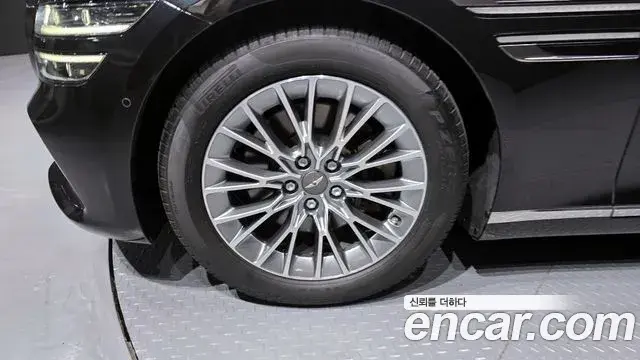 Genesis G80 2023 — ფოტო 15/20