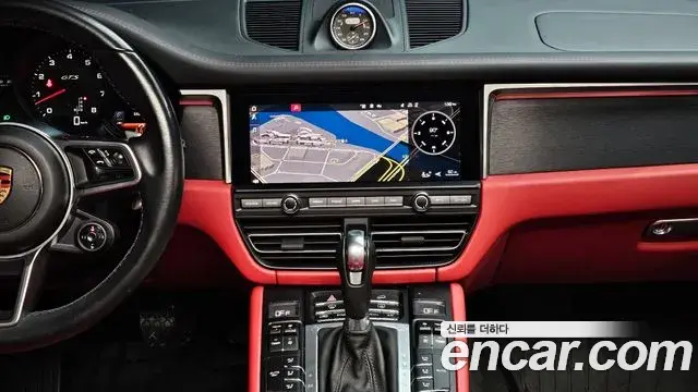 Porsche Macan 2021 — Şəkil 8/30