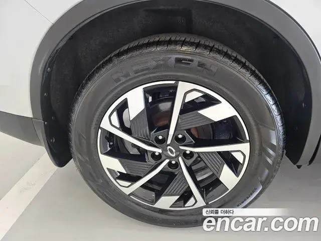 Renault Samsung QM6 2023 — ფოტო 5/16
