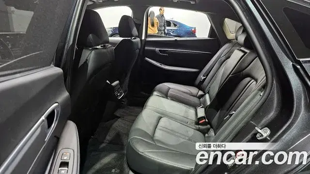 Hyundai Sonata 2023 — Фото 11/20