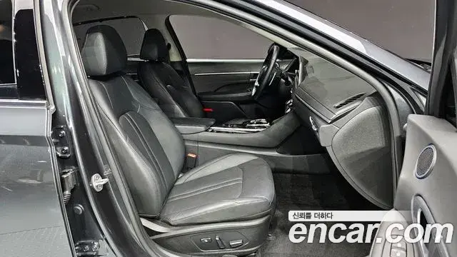 Hyundai Sonata Hybrid 2023 — Şəkil 14/30