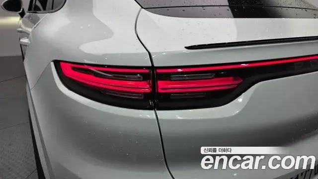 Porsche Cayenne 2023 — Şəkil 19/30