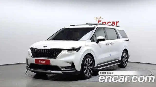 Kia Carnival 2021 — Фото 1/20