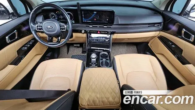 Kia Carnival 2021 — Фото 7/20