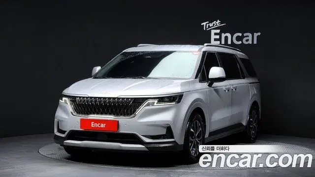 Kia Carnival 2022 — Фото 1/20