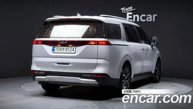 Kia Carnival 2022 — Фото 2/20